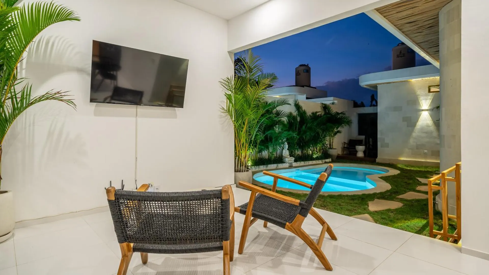 Canggu Vibe 2Bdr Villa With Pool And Nearby Delights Kerobokan  Indonesia