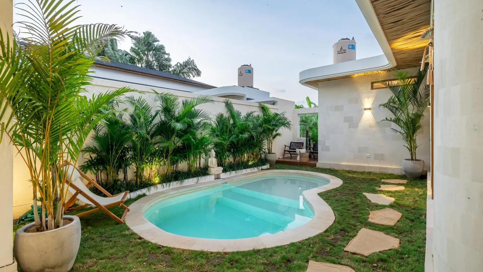 Canggu Vibe 2Bdr Villa With Pool And Nearby Delights Kerobokan  0*, Kerobokan (Bali)